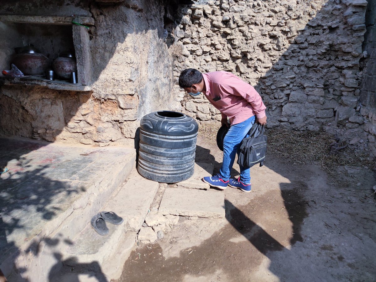 જિલ્લા મેલેરિયા કચેરીની ટીમ દ્વારા પ્રા.આ.કે પાછતર, અને મોરઝર ખાતે વાહકજન્ય રોગ અટકાયત કામગીરીની સમીક્ષા કરી રેકોર્ડ રજીસ્ટરની તપાસણી કરી જરૂરી સૂચના આપવામાં આવી. <a href="/CDHO_Dwarka/">CDHO Devbhumi Dwarka</a> <a href="/COLLECTORDWK/">Collector Devbhumi Dwarka</a> @ddodevbdwarka @info_dbd @GujHFWDept <a href="/nvbdcpmohfw/">nvbdcp-mohfw</a> <a href="/JpShivahare/">JP Shivahare</a> <a href="/NHMGujarat/">NHM Gujarat</a>