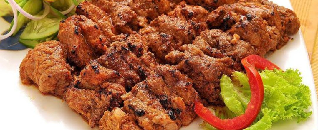 Bihari Kabab: this is one dish that's almost lost now. I got a perfect recipe from a Pakistani food blogger, whose parents had migrated from Bihar. It's perhaps the most spiciest form of kababs made in the India. Often seen on Kolkata streets too but recipe is not authentic.