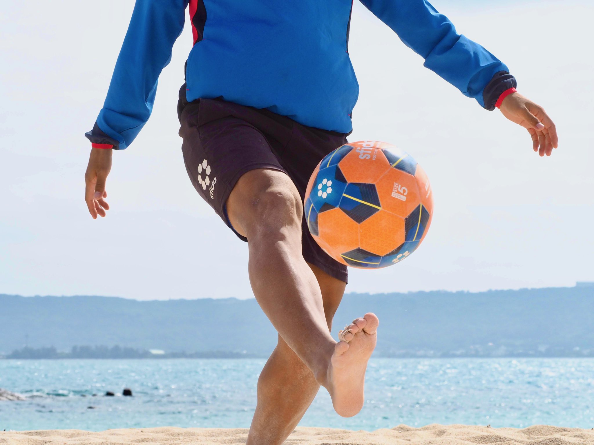 Sfida いよいよ今週末 第4回ビーチサッカー沖縄カップsupported By Sfida 開催 トップカテゴリではsfida初のビーチサッカーボールが使用されます ライブ配信もございますのでぜひご覧ください ソーマプライア沖縄 ビーチサッカー沖縄カップ