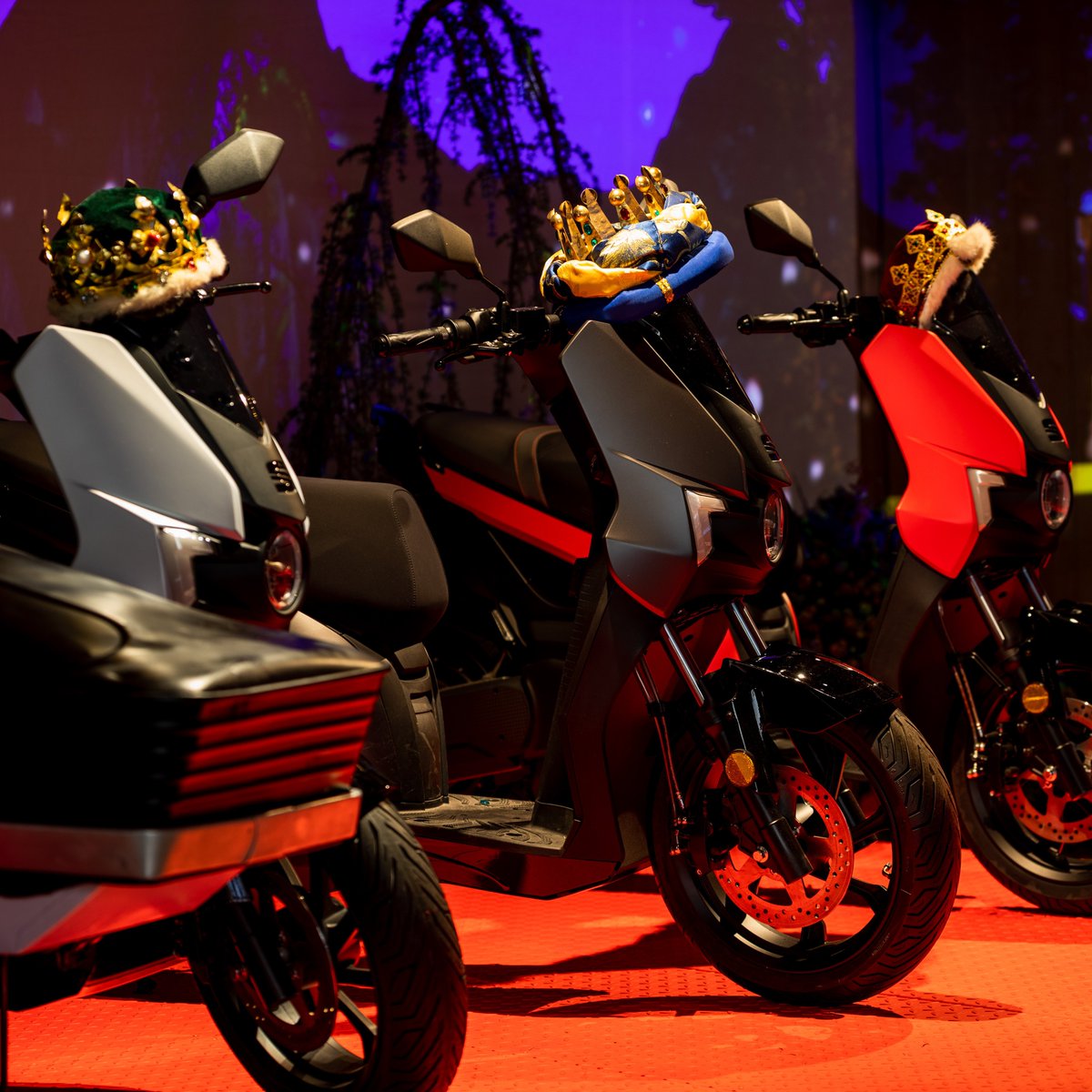 La Magia de la Navidad ha llegado a Casa Seat de la mano de Estudio Sauvage y Fazeta Producciones. 

@estudiosauvage <a href="/casaseat/">sadik</a> @fazetacrew @protopixel_bcn <a href="/somosluz/">somosluz</a>.eu @albadalejo_com #lighting #architectural #light #Barcelona #events #navidad #avsolutions # nadal #Christmas