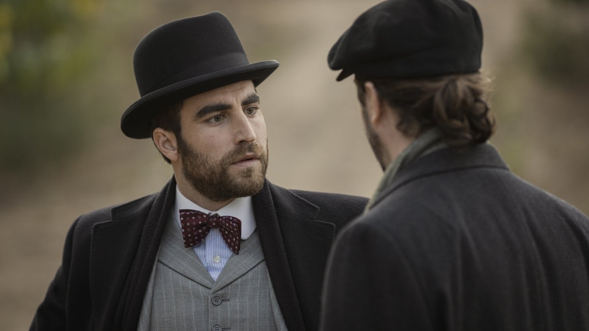 acacias38_tve's tweet photo. DIRECTO 🔴 |¡Hello, #acacieros y #maitiners 

¡Ve conectándote que ya comienza el capítulo de hoy! 

Puedes seguirlo en @La1_tve o bien desde la web. Aquí tienes el enlace 🔽 

➡  https://t.co/N5bm6Tc8Cw #Acacias https://t.co/qHMRDsFdXH