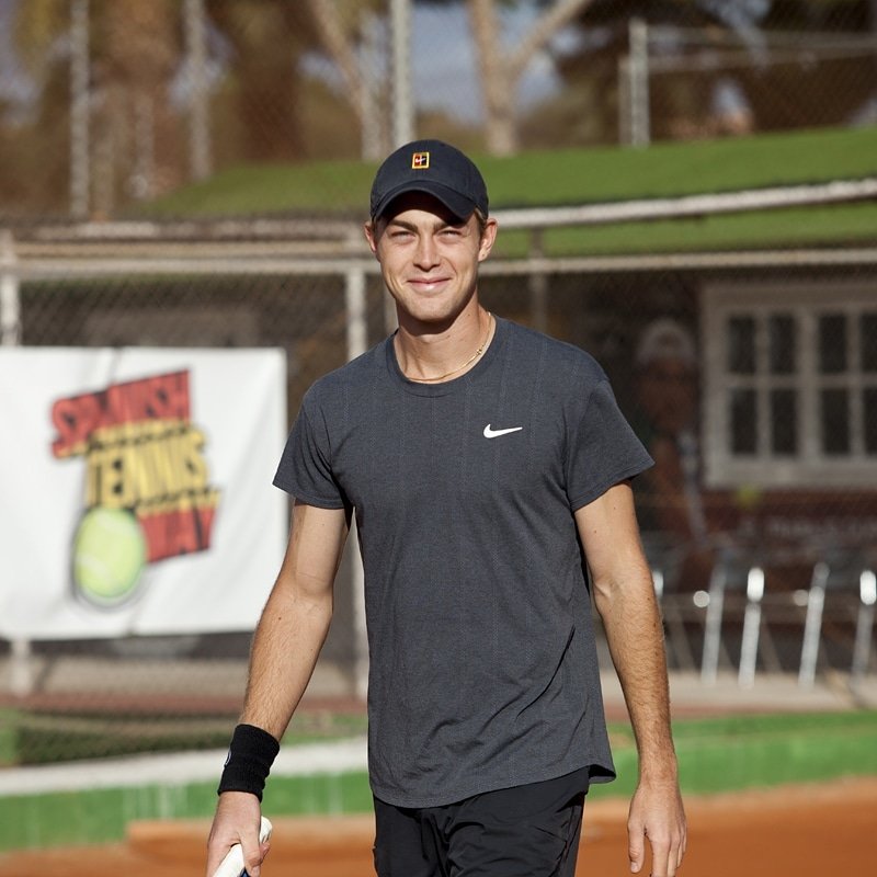 RCTennispro's tweet photo. Bienvenido Welcome @dominikpalan to RC tennis Pro.
Our director @RRHidalgo and the team wish you a happy stay and training with us.
Let's do it. 2021 🎾🔥💪
#tennis #tennispro #ATPplayer #atptennis #Alicante https://t.co/6xDfSnFsCR