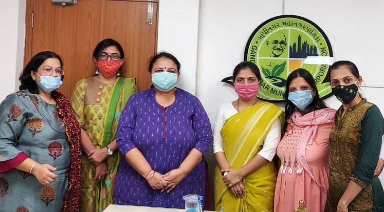 socialvaishali's tweet photo. Glad to represent WICCI Gujarat Entrepreneurship Council and Multitasking Mommies to Meet Hon Mayor of Gandhinagar Smt Mayor Ritaben Patel and discussed various Social and Women Empowerment Projects by the communities and our respective organisations. 
#wicci #MultitaskingMommies https://t.co/rk07okKAAm
