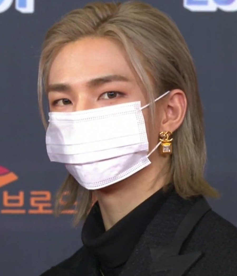 เหมือนอะไรขนาดนี้ 5555555555