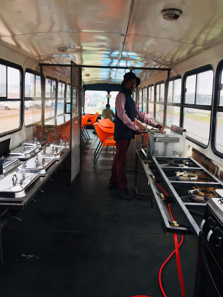 KasiEconomy's tweet image. This young man started a fast food restaurant inside a bus.
