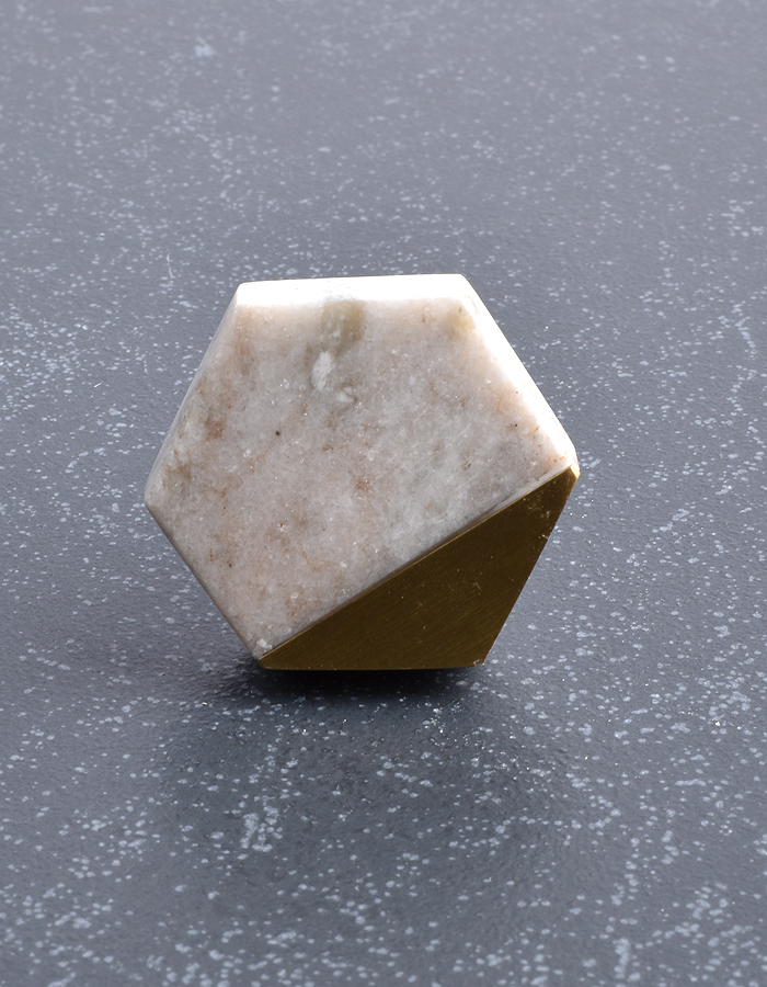 Knobco's tweet photo. Stone Cabinet Drawer Dresser Knob
.
.
The agate stone knobs are truly a beautiful piece of hardware. The knob has a brass outline which adds a unique look to your home décor.
.
Order Now- https://t.co/3QPboyC9nm
.
#Knobco #homedecor #onlineshopping #agatestone #art #art #etsy https://t.co/HqIP4SzbVX