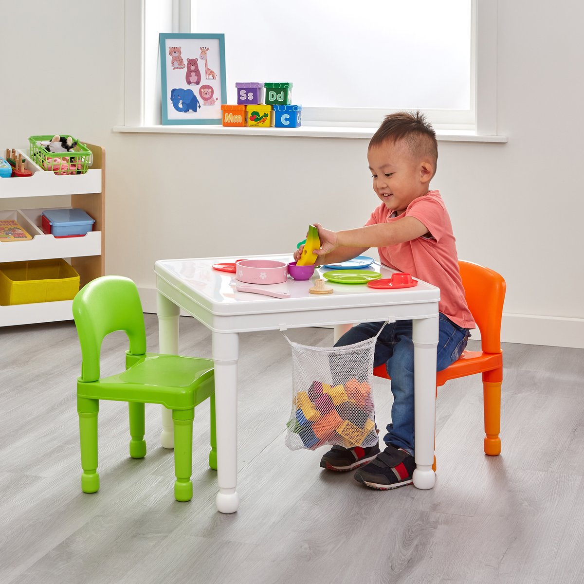 libertyhousetoy's tweet photo. Activity table and chair set ⭐ Comes with a table cover, construction tabletop and storage net 🌈
✨ https://t.co/24EYCnManR
#libertyhousetoys #activitytable #playtable #playtime #children #kids #legotable https://t.co/dQlKJmEyAg