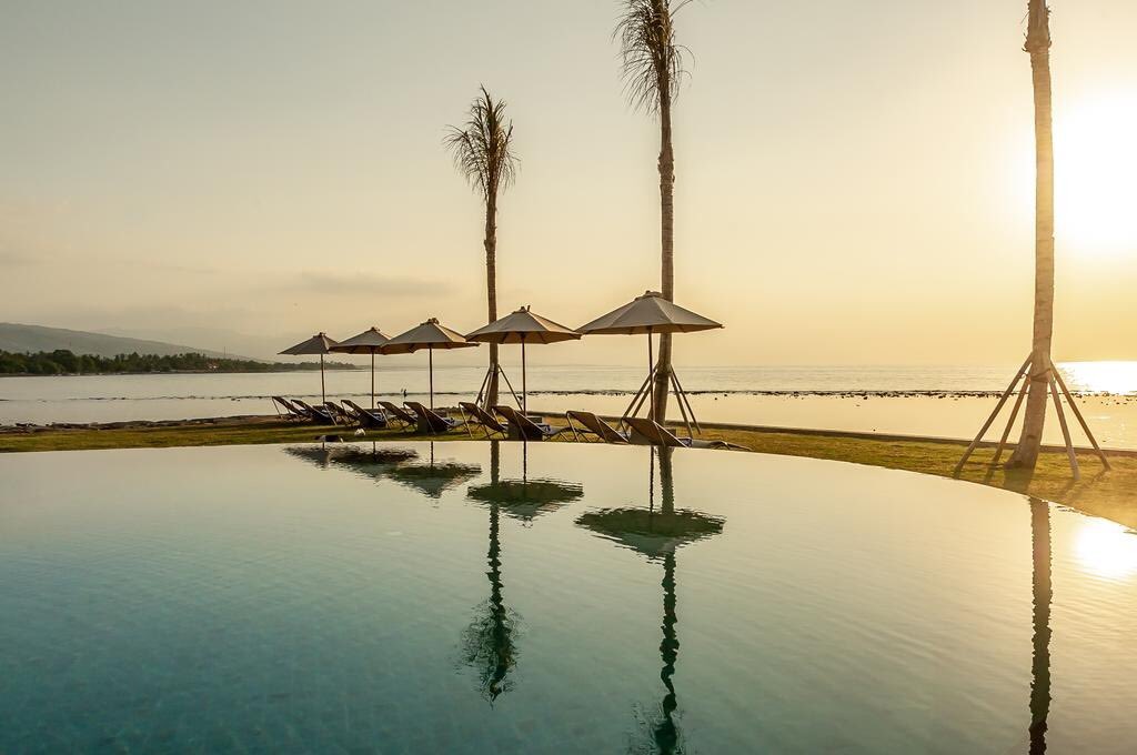 traveloka's tweet photo. Hotel dan villa buat tahun baruan dgn harga miring mulai dari 100 ribuan, checkkk!!!

[a thread] https://t.co/vil7h76qay