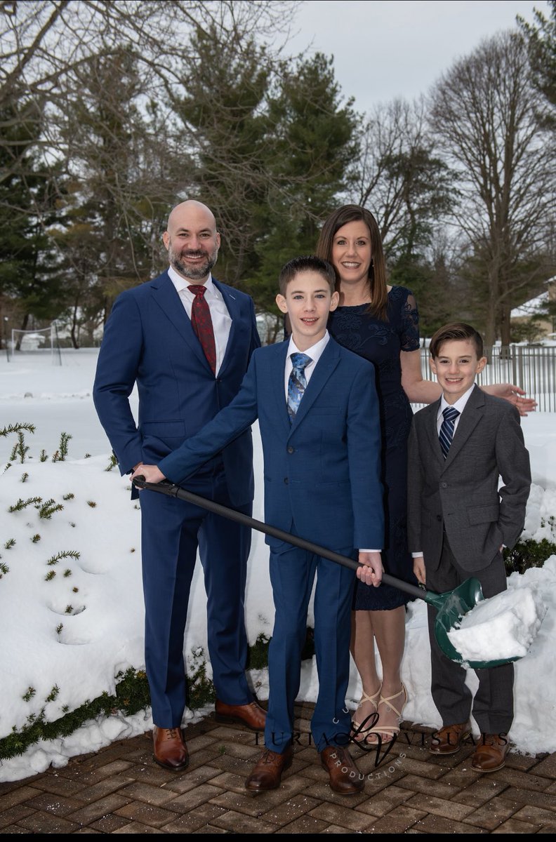JenBraverman_'s tweet photo. #HTSDhavingFun - a bit of a “different” snow day for our family https://t.co/pryqUs9sut