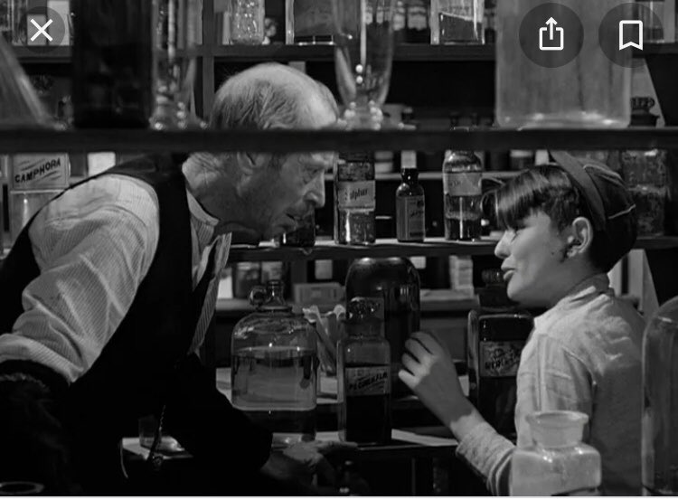 julies1231's tweet photo. @realDonaldTrump But Mr. Gower! You don’t know how much vaccine is in those vials! https://t.co/YqrQHGXT1o