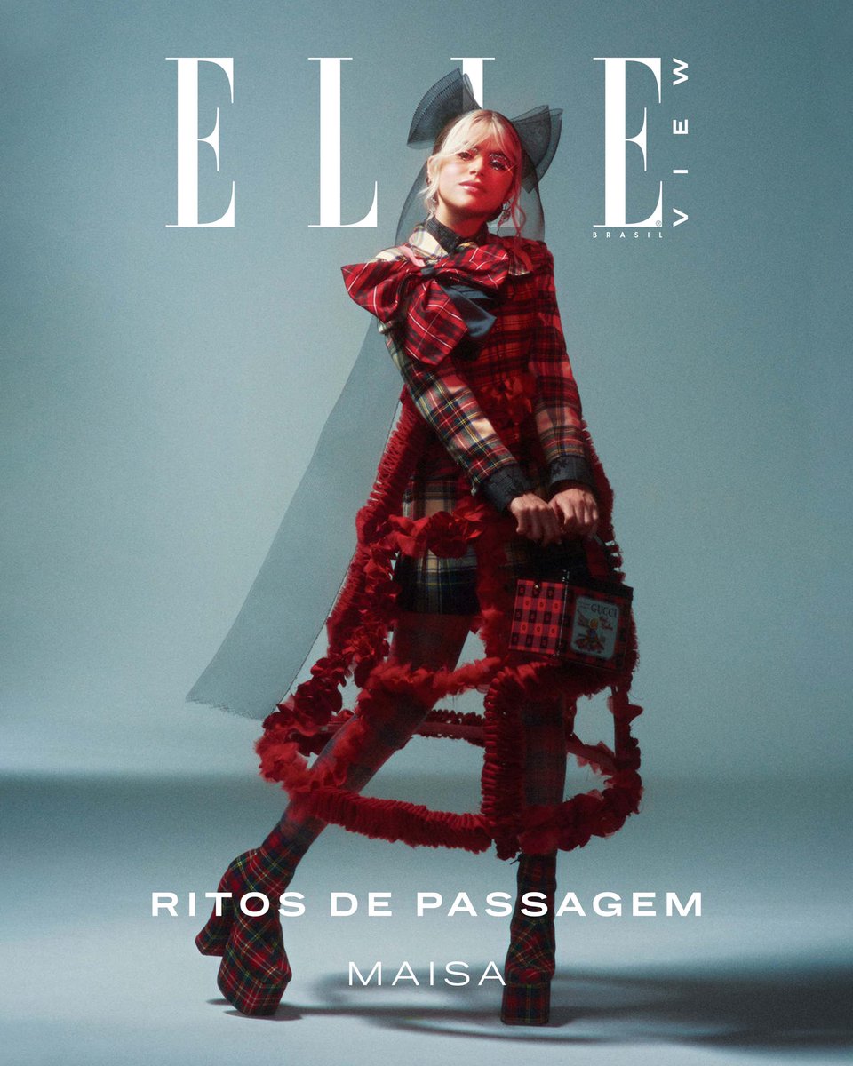 ellebrasil's tweet photo. "Acho que em alguns lugares as pessoas duvidam de pessoas com idades diferentes, principalmente jovens, especificamente mulheres jovens, mas eu nunca me intimidei com isso."

A @maisa é a nossa capa de dezembro da ELLE View, nossa revista digital ✨ https://t.co/PTxB5NcrUM