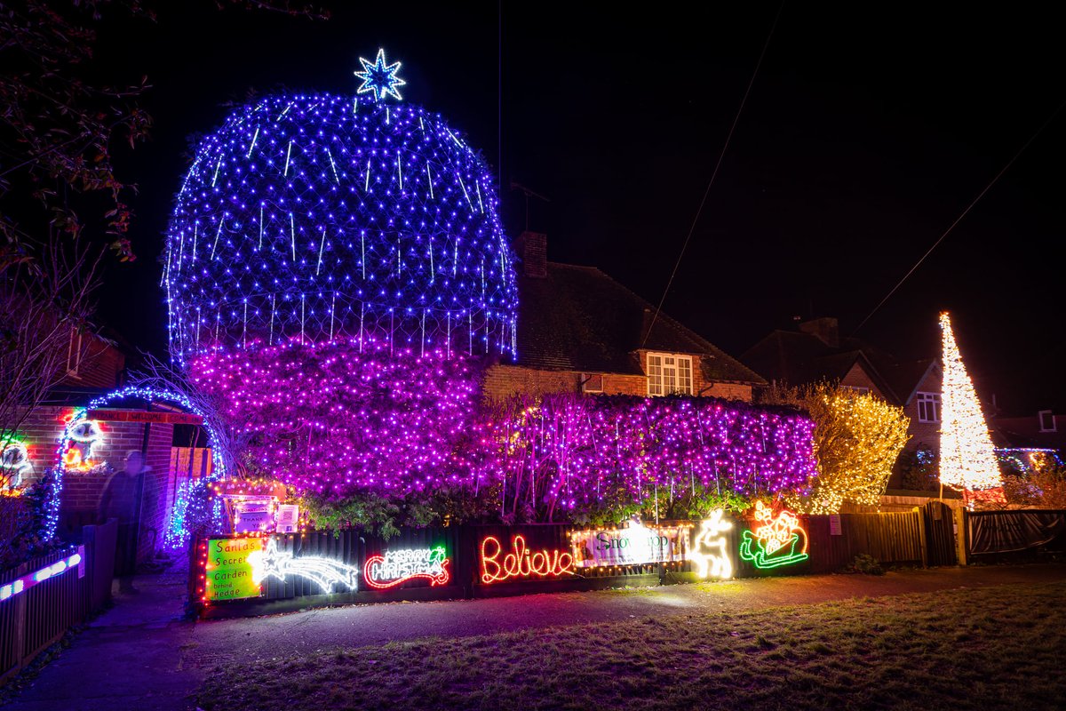 Snowdrop Trust (@snowdroptrust) on Twitter photo Christmas magic!! Stoneyfield Cottages, Eastergate, Chichester. #drivingoutforchristmas #chichester #lights #chichester <a href="/Chiobserver/">Chichester Observer</a> #doingitforthekids Christmas magic!! Stoneyfield Cottages, Eastergate, Chichester. #drivingoutforchristmas #chichester #lights #chichester <a href="/Chiobserver/">Chichester Observer</a> #doingitforthekids