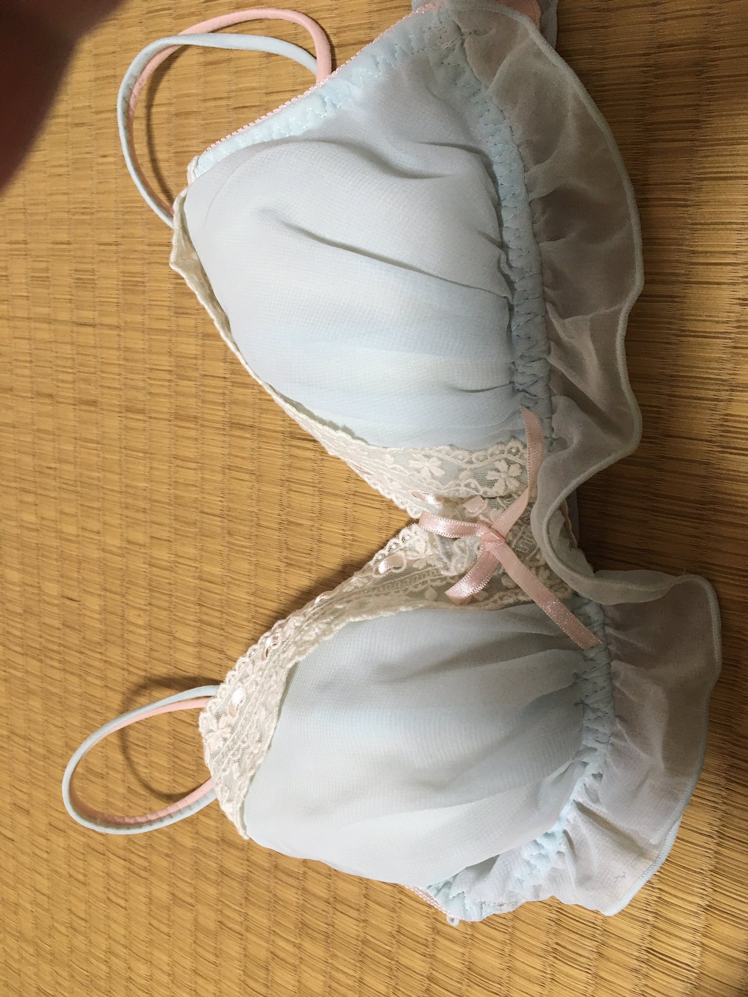 ブラコキ　ブラジャーにぶっかけ 