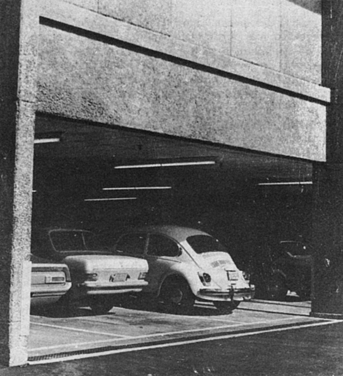 gtownlibrary's tweet photo. Slug bug in the library! Before the University bookstore took over the space in 1973, much of Lauinger's lower level was a parking area. #50DaysofLau https://t.co/TOo6vEE2hm