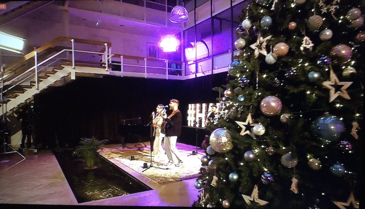 Genoten van digitaal kerstconcert met <a href="/SuzanenFreek/">X</a>! 

#zorgvoormorgen #hartnodig

<a href="/Vierstroom/">Vierstroom</a> @welthuisonline <a href="/fundisnetwerk/">Fundis</a>