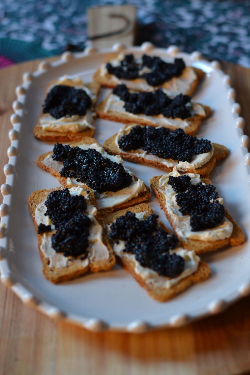 Boozy_Foodie's tweet photo. Decadence all the way! Cavalli's award-winning Estate Range Capriole MCC with some #caviart bites. A delicious pairing indeed! #CavalliWine #MCC #CapClassique #Apero @cavalliestate https://t.co/dgQ2pjjlQz