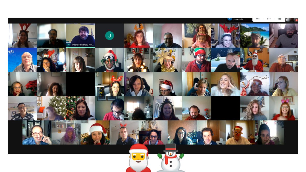 lizzlatina's tweet photo. Fiestas Virtuales de #Navidad! Compartiendo con la gran familia del Grupo @QDQmedia, @optimizaclick y @Trazada 
Felices Fiestas! A la espera de un maravilloso #2021 #marketingonline #teletrabajo #feliznavidad https://t.co/AZAR8bDjs1