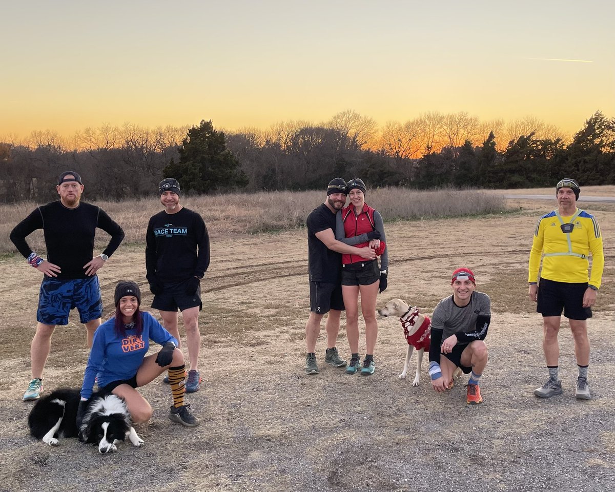 DirtVert's tweet photo. Perfect night in Texas for star-gazing...and trail-running too. What does everyone have planned for the weekend ahead?
.
#teamdirtandvert #trailpowerrangers #elitesQUAD #ultrarunning #ultrarunner #trailrunning #trailrunner #trailandultra #running #runner https://t.co/qRaTMjZEQc