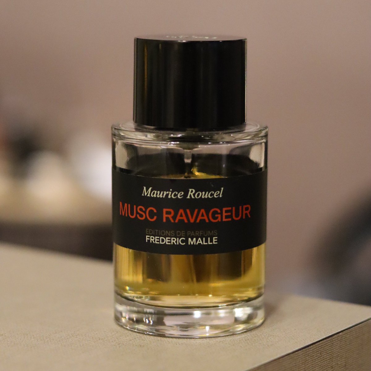 1. MUSC RAVAGEUR by FMAnimalic notes (slightly bau urine), dengan cloves and vanilla. Kalau korang nak try bau pelik at the same time nak compliments, kena try ni! Terpaling versatile untuk bau animalic RM1.2K+- for 100mlFull review dekat sini 