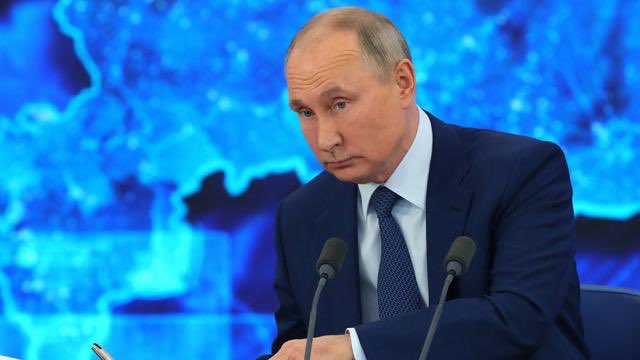 WrathOfKhan2016's tweet image. I love how every time someone ask about hacking and cyber attacks on the United States, Vladimir Putin acts like they don’t even allow computers in Russia. #RussianHack