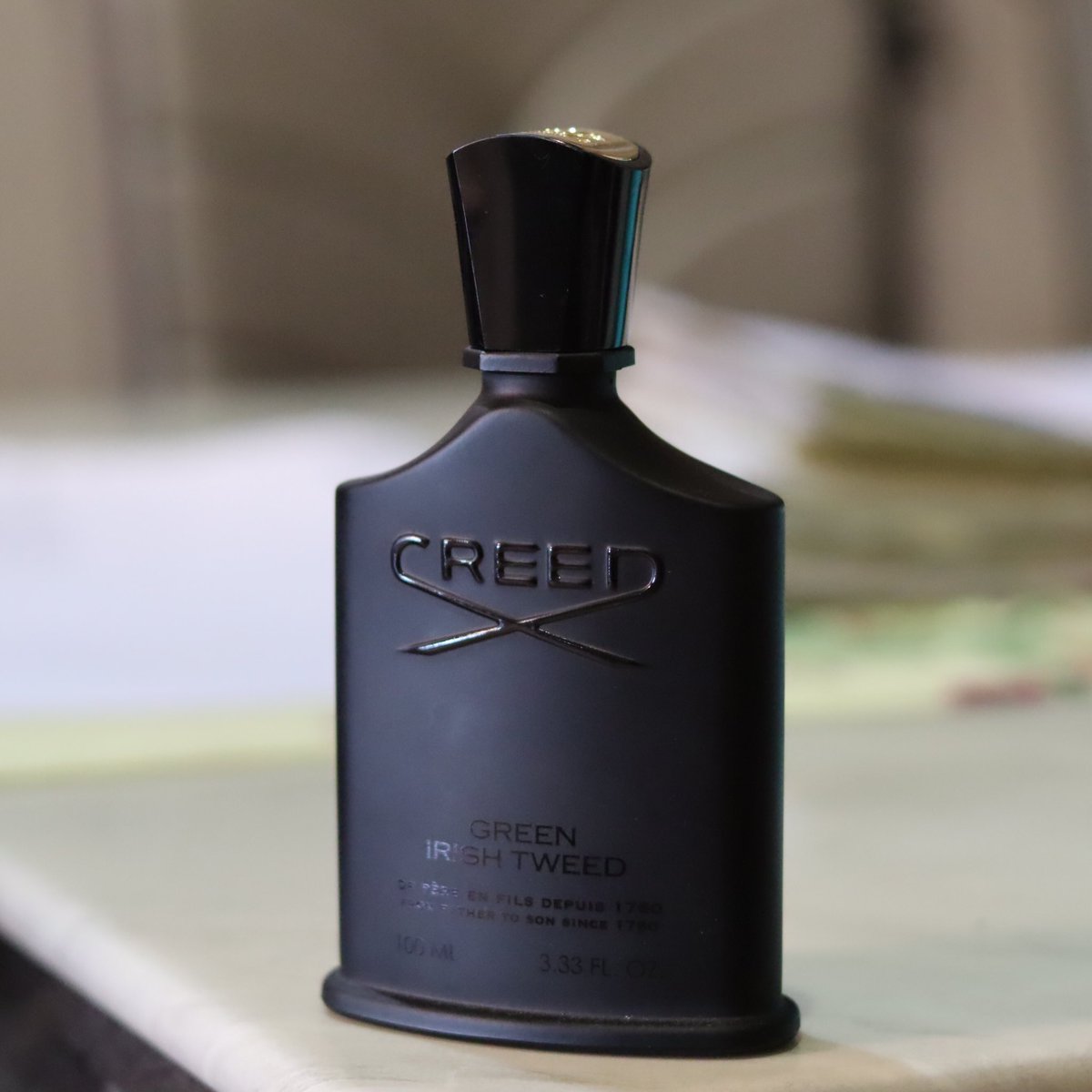 2. CREED GREEN IRISH TWEEDImagine je bau udara yg sebersih bersih nya yang korang boleh imagine. Bau green daun, dgn bau kayu kayan as its backbone. THIS IS HOW A RICH MAN SHOULD SMELL LIKE RM950-1.5K for 100mlFull review sini 