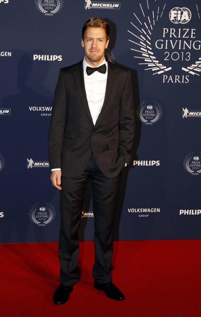 F1_Gundem's tweet image. 🔄Lewis Hamilton diyorsan RT at.

❤Sebastian Vettel diyorsan beğen.

#F1Class