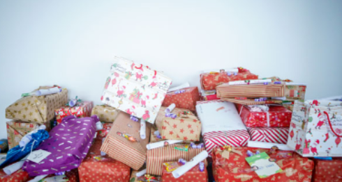 Weihnachten kann kommen: Die <a href="/DellTechDE/">Dell Technologies Deutschland</a> Teams aus Frankfurt, Halle und München haben schöne Aktionen umgesetzt, um Kindern ihre Herzenswünsche zu erfüllen! Mehr dazu im Blogartikel! bit.ly/3p5Kin2 #Iwork4Dell