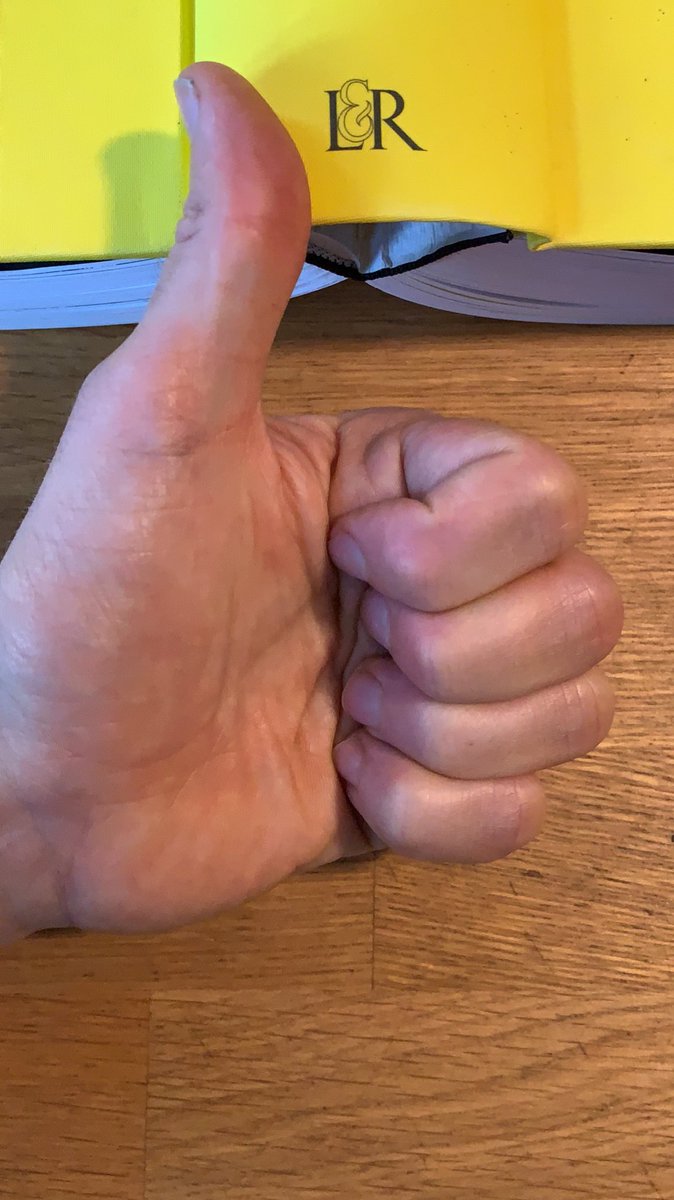 uaktuelle's tweet photo. Nyt afsnit ude snart - endda med en lytterkonkurrence, hvor @LRforlag har været så flinke at donere flotte præmier! https://t.co/4p8s2hrmWB