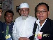 SlametMuslim's tweet photo. Pura2 gak tahu JI padahal fotoan ama Amirnya....

Apakah amnesia ada obatnya....? https://t.co/zYQ4ppD6To