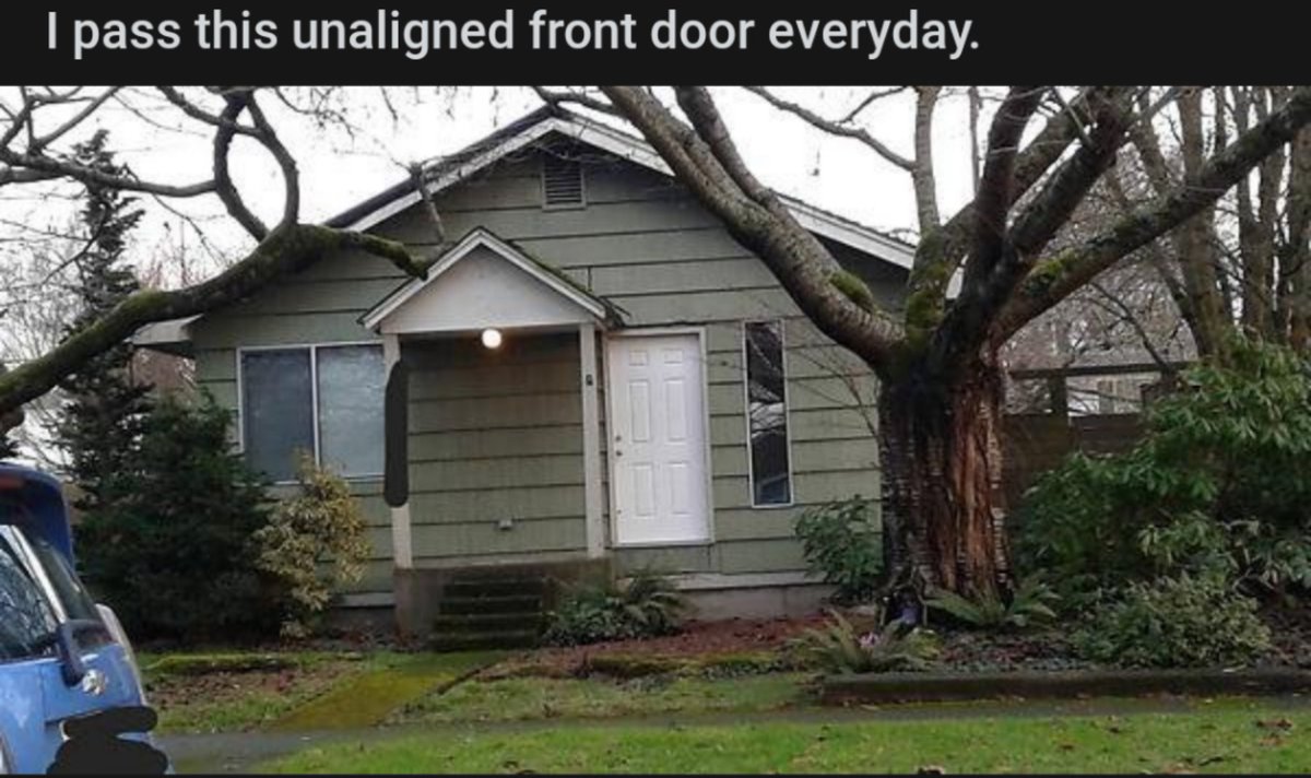 JessRats89's tweet photo. @lilsimsie saw this house and thought of you.... https://t.co/3cxOdBXY5n