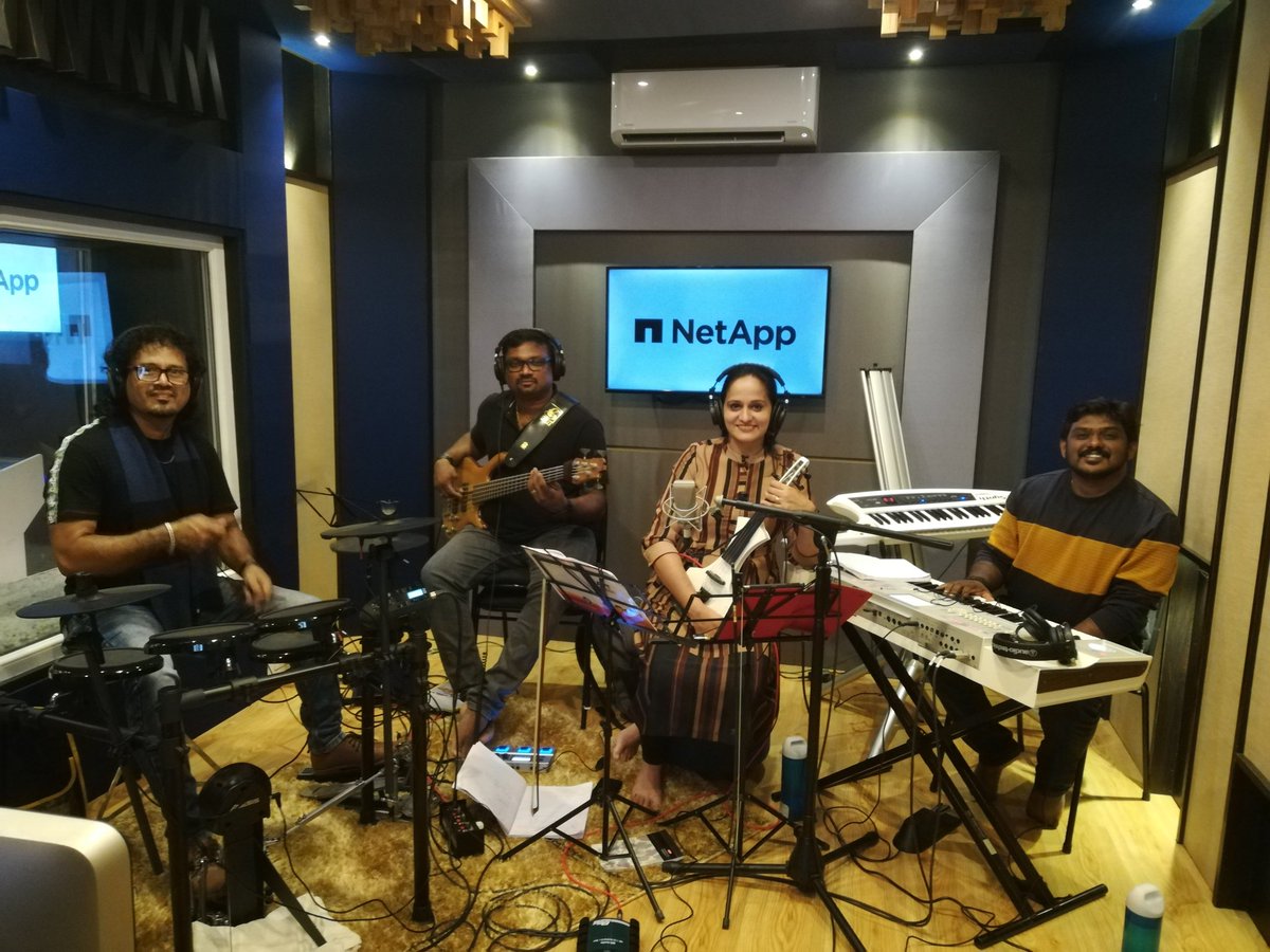 harish128's tweet image. Hosting @netapp customers and partners to a musical night with @RoopaRevathi @NetAppIndia #netappDVC @PAvdL @puneetgupta9999 @ravi_c @SPallottelli