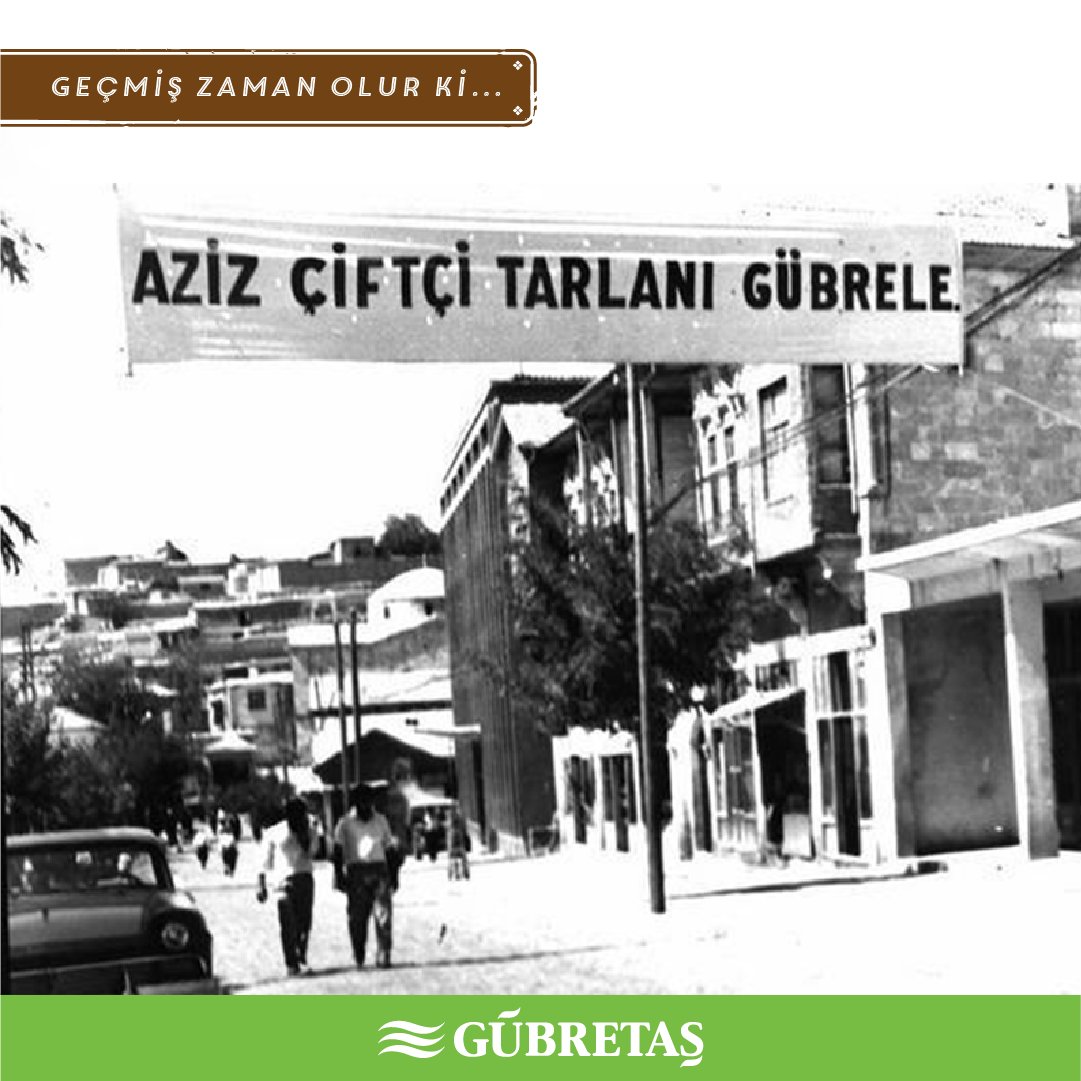 Geçmiş zaman olur ki hayali cihan değer...

1960'lı yıllarda Adıyaman'da çekilen bu fotoğraf, o dönem ülkemizde yeni yeni yaygınlaşan tarımda gübre kullanım alışkınlığını oluşturmaya yönelik güzel bir örnek.