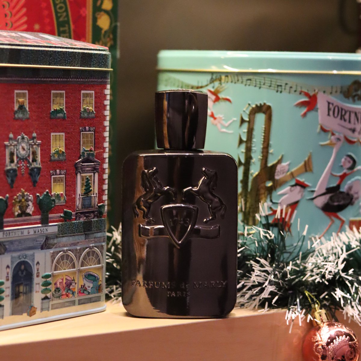 10. PARFUMS DE MARLY HEROD Cherry pipe tobacco in a bottle! Kepada yg nak bau mcm cerut ke pipe ke shisha, boleh try this one! Longevity boleh cakap good, but projection v weak tp harga yahudi RM700 for 125ml