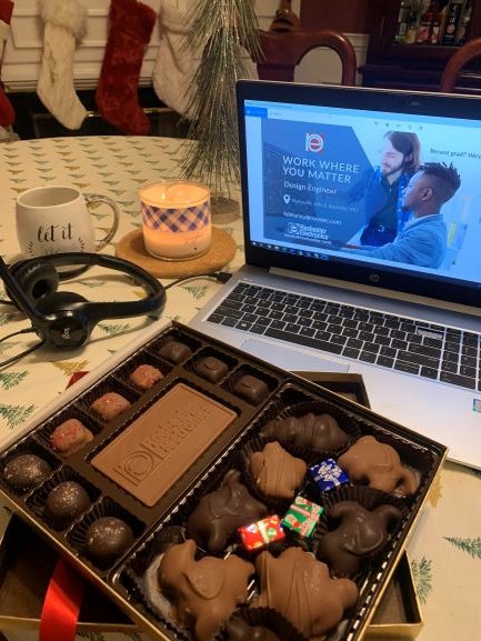 RochesterElecC1's tweet image. A great way to end our snow day❄️! A big thank you to the Rochester Family for the sweet treats for the holidays.
#workwhereyoumatter