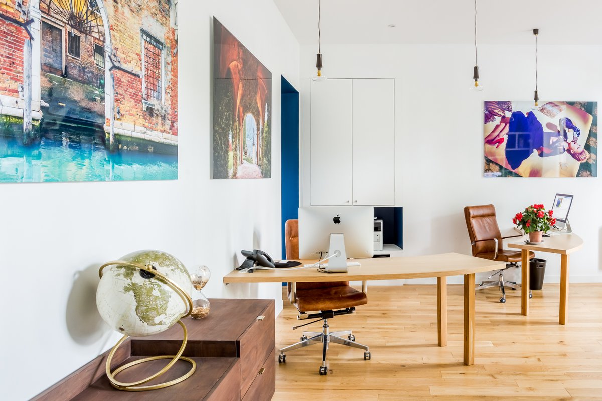 Nos Travel Designers sont impatients de vous retrouver du lundi au vendredi, et par téléphone le samedi, pour vous accompagner dans la concrétisation de vos plus beaux rêves de voyages. 

Alors qu'attendez-vous pour pousser de nouveau les portes de nos Salons de Voyages ?