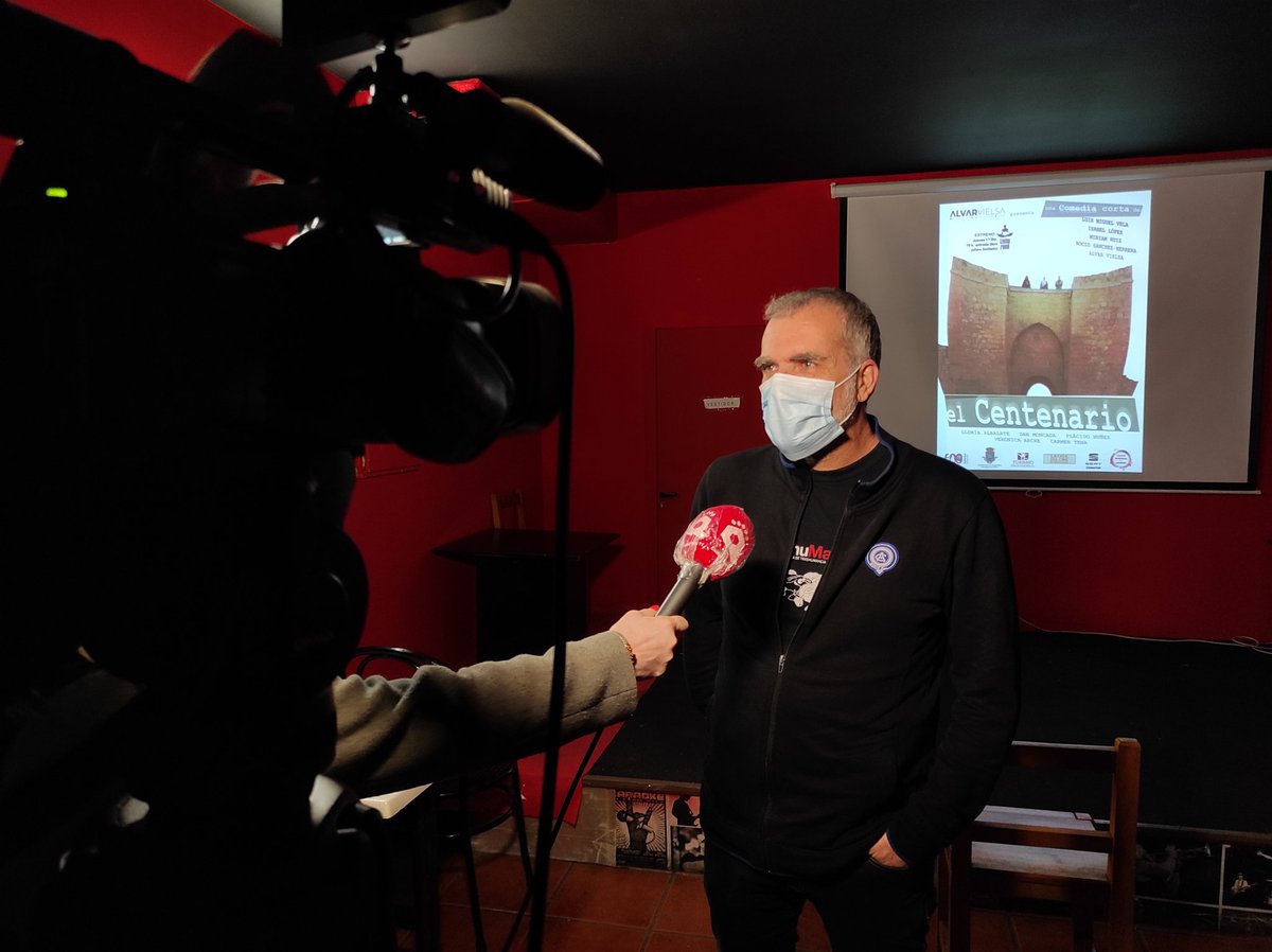 VielsaStudio's tweet photo. #Estreno del #cortometraje 'El Centenario' y entrega de diplomas Curso y Realización de Cortometraje VI Centenario  #AlvarVielsaStudio @AYTO_CIUDADREAL @CRealTurismo @lacasadelcinecr @crfilmoffice #centrointegraldeimagen #seatcomatur https://t.co/ZvV0F8KFTh