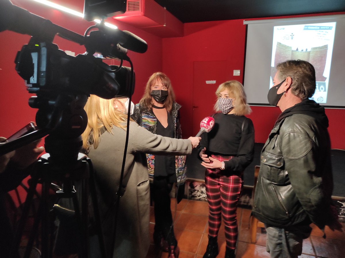 VielsaStudio's tweet photo. #Estreno del #cortometraje 'El Centenario' y entrega de diplomas Curso y Realización de Cortometraje VI Centenario  #AlvarVielsaStudio @AYTO_CIUDADREAL @CRealTurismo @lacasadelcinecr @crfilmoffice #centrointegraldeimagen #seatcomatur https://t.co/ZvV0F8KFTh