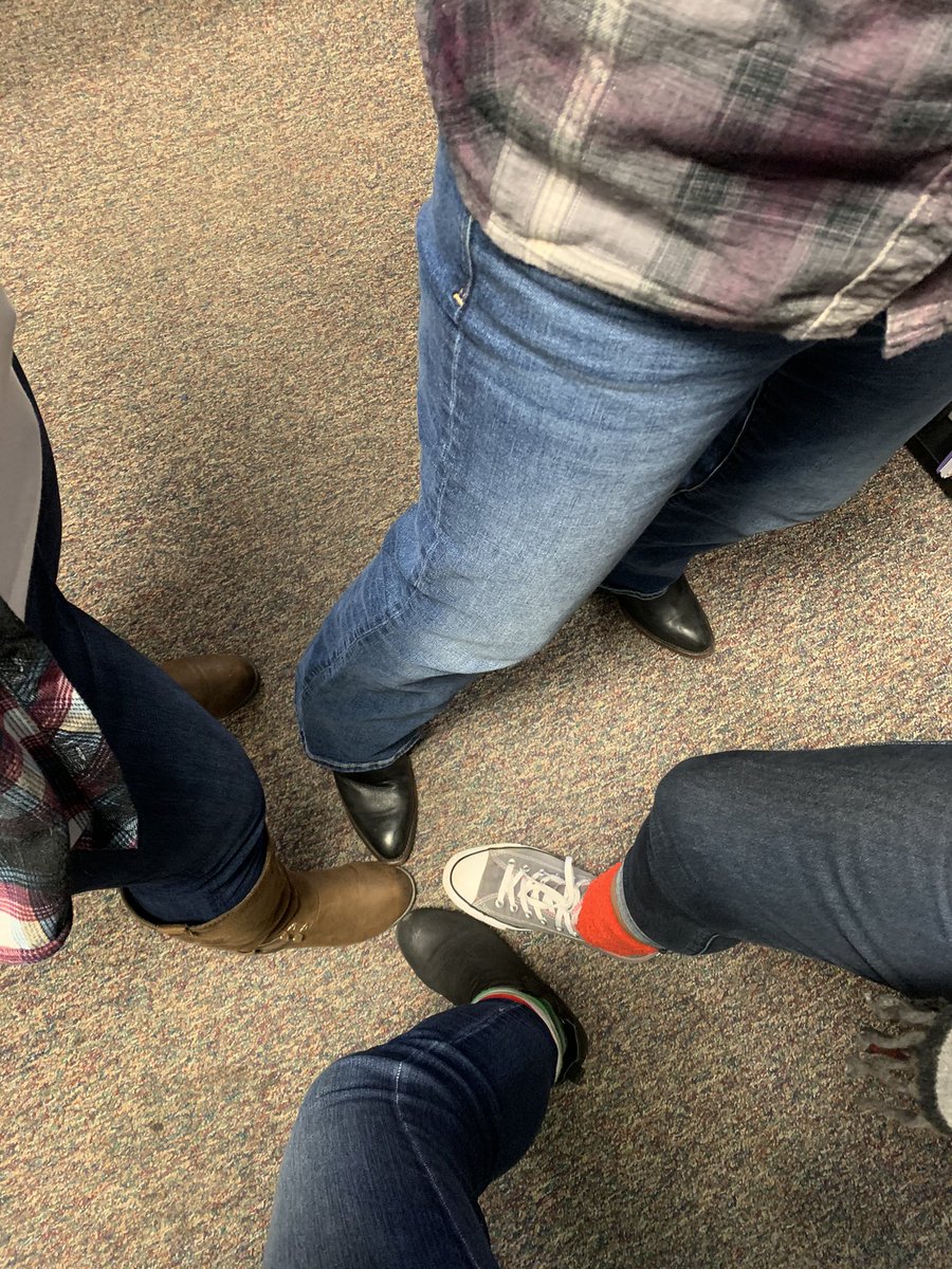 Lisa Thompson tweet media