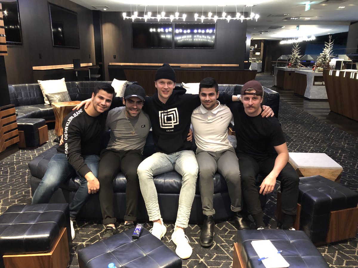 ByDavidSingh's tweet photo. This photo was taken one year ago today.
 
(Back when we could talk to players in person and before I even knew what a Zoom call was.)
 
It led to one of my fav stories:
 
https://t.co/QICtPUimkR https://t.co/CkznBULGfN