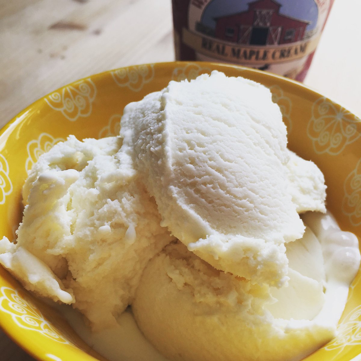 WCSuperPremium's tweet photo. Don't forget - through Wednesday, December 23rd, our pints are on sale at the parlor in Walpole, NH! (We're closed Monday and Tuesday.)

They're just $4 each and our half gallons are on sale for $15! https://t.co/oxKZIPcpFQ