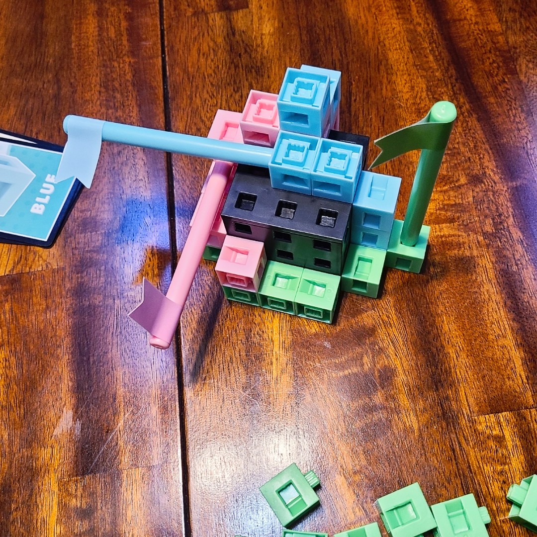 PlayDNApodcast's tweet photo. A fun find from 2020, CTRL by #pandasaurus. HELP US determine how to pronounce this- two of us definitely think it's supposed to be said as "Control." One stubborn unnamed individual refers to this game as "Katarl."

#ctrl #boardgames #areacontrol https://t.co/13MmtvOpBC