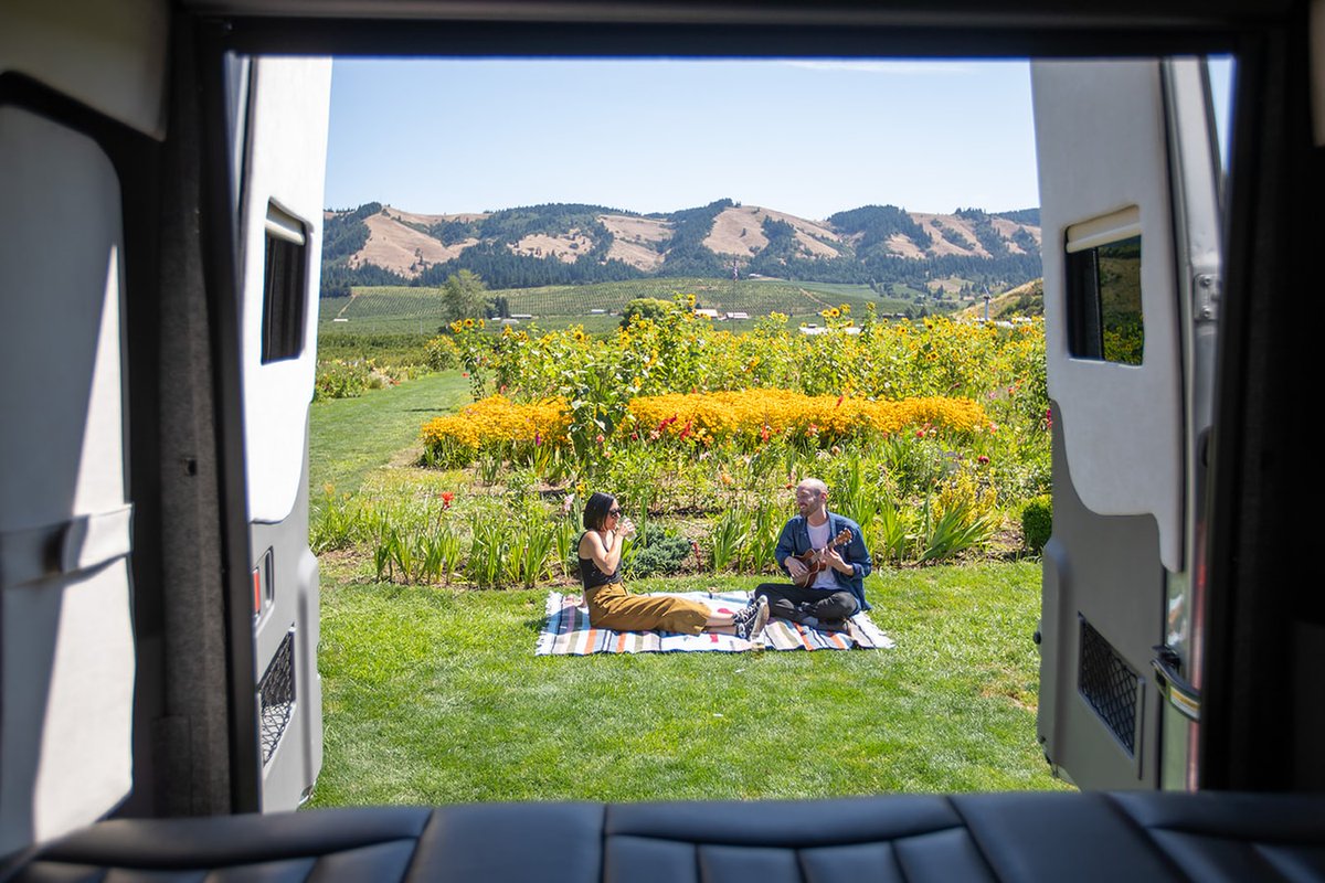 mangorvrentals's tweet photo. Where can a MangoRV take you? Today it's Central Oregon. Experience rock-climbing, boating and camping at The Cove Palisades or Tumalo State Park.
Book now on https://t.co/YMY4vKMGeo
~
#MangoRV #RVlife #RVlifestyle #RVing #RVs #wanderlust #goexplore #stateparks #centraloregon https://t.co/ciOVlx5wH1