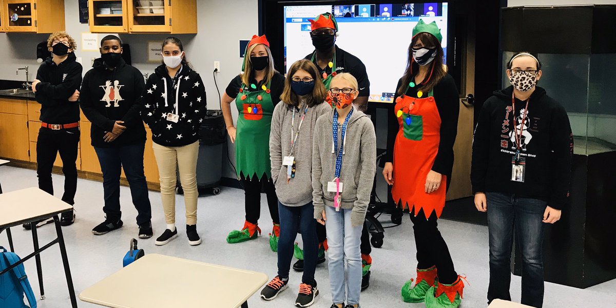 BTMSSTEM's tweet photo. Why Buddy Taylor Middle School...because we have the BEST Admin, staff and students!!!! 💕💕 thank you @CronkCara @supersstacia @BTMSeagles @FlaglerSchools for making this an amazing place to work and attend!! You guys are the best holiday elves around 🎄🍩☕️❤️🦅 #family https://t.co/o3zpypv1h4