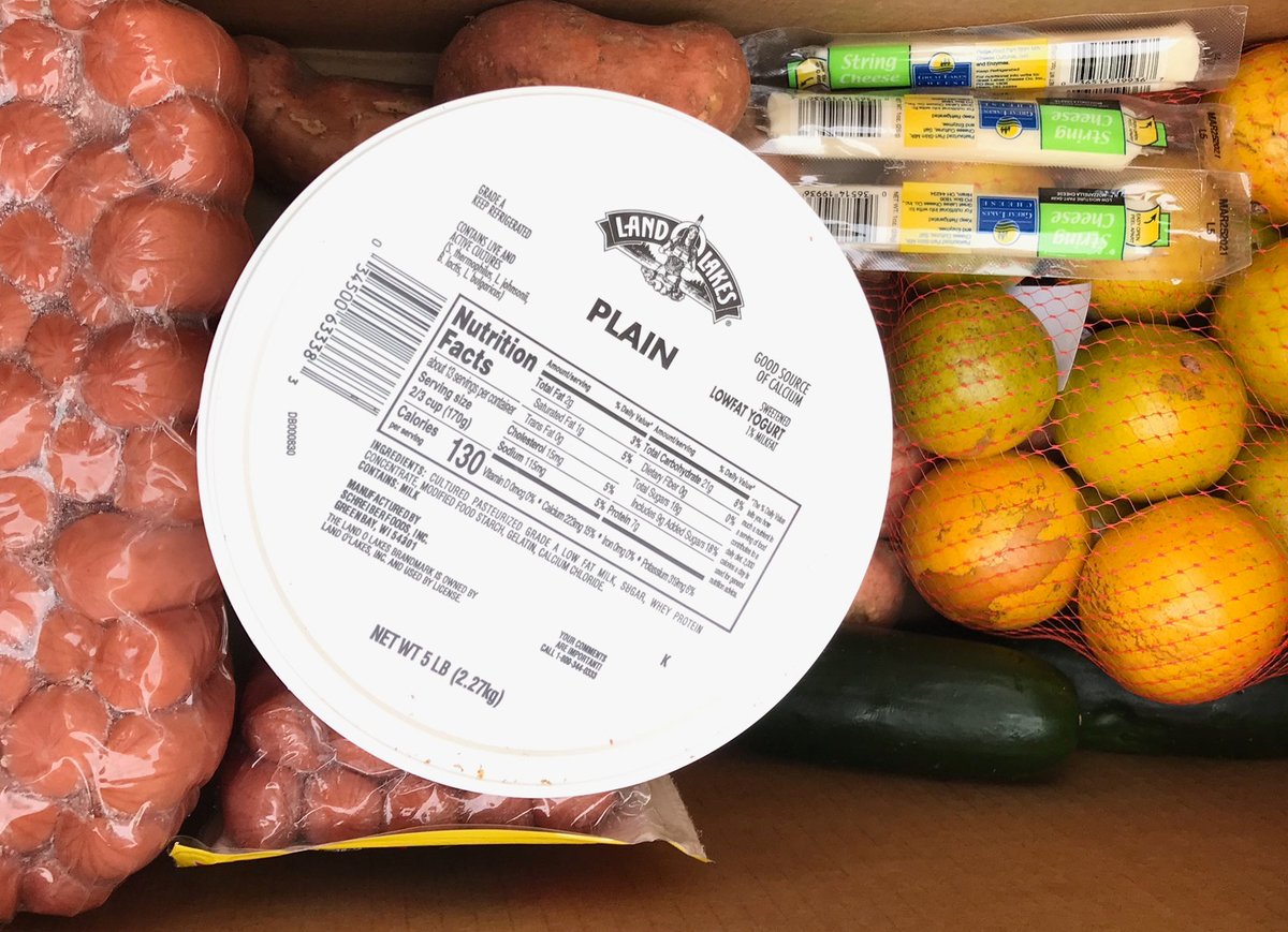 clrliaison's tweet photo. NL DON’T FORGET: Fresh food distribution is scheduled for today starting at 8:30 at the SWCC (6401 Baseline Rd). NO SE OLVIDES: La distribución de alimentos frescos empieza hoy a las 8:30 en el Centro Comunitario de Suroeste (6401 Baseline Rd). https://t.co/ylAhA9yxzX