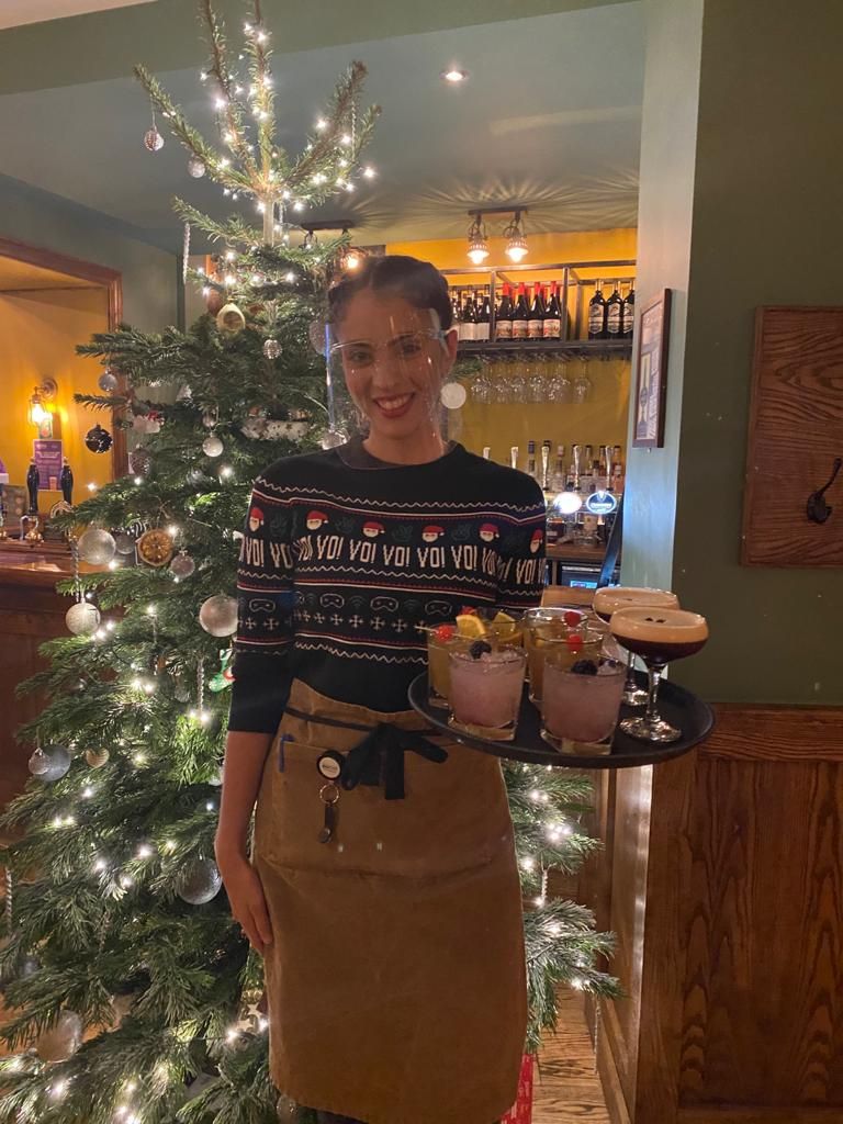 Happy Friday! 

Swing by and enjoy 2 for 1 cocktails with our delicious food! 

Offer is valid between 5pm &amp; 7pm. Selected cocktails only. 

#happyhour #cocktails #cocktail #friday #friyay #FridayMotivation #fridayfeeling #christmas #xmas #festive #festiveseason #horsham