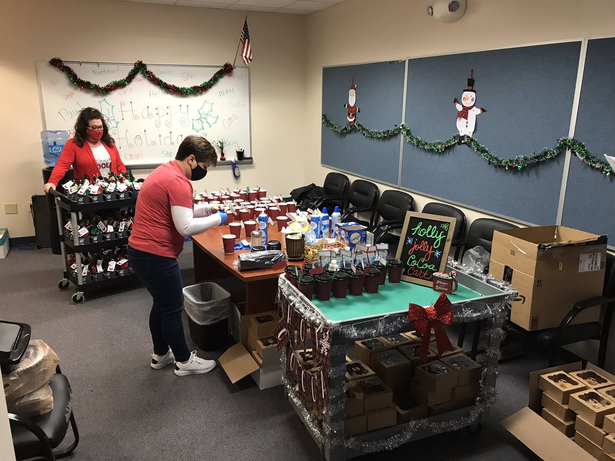 BTMSSTEM's tweet photo. Thank you to our wonderful office staff and all their hard work and creativity!! Coffee and donuts on this chilly morning hit the spot!!! Yummy!!! Getting in the holiday spirit @BTMSeagles 🍩🥛☕️🎄☃️ https://t.co/QIAAgDWi3g