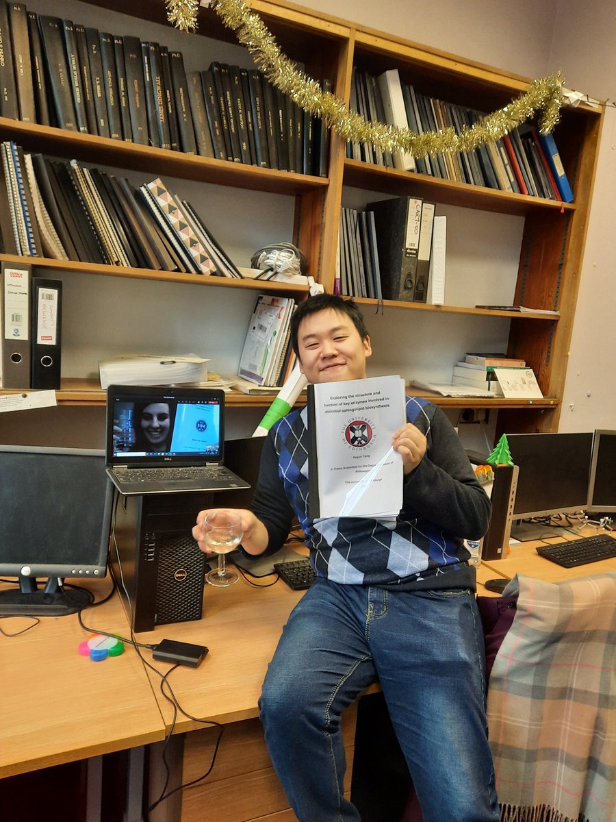 Huge congratulations to Dr. Gary Tang and Dr. Silvia De Cesare for successfully defending their theses today 🥳🎉
These two incredibly friendly and helpful members of the group will definitely be missed!