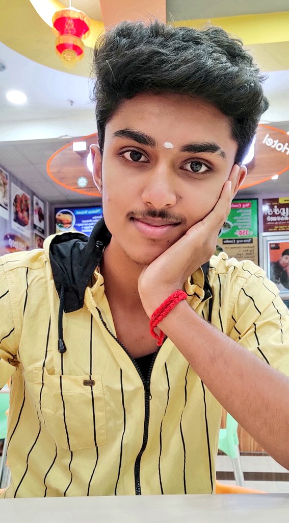 Mahamathi16's tweet photo. ʟᴇᴛ ꜱʜɪɴᴇ ɪɴ ᴜʀ ᴏᴡɴ ᴡᴏʀʟᴅ ❤️✨ https://t.co/pKmhwx8i6q