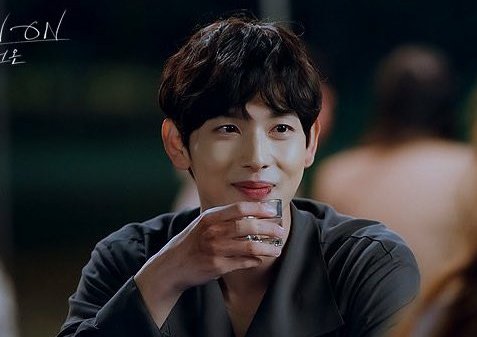 happy_from_5u's tweet photo. 옆동네 살인마커플과 달리
소주파 이연선겸 https://t.co/7epryEC09Q