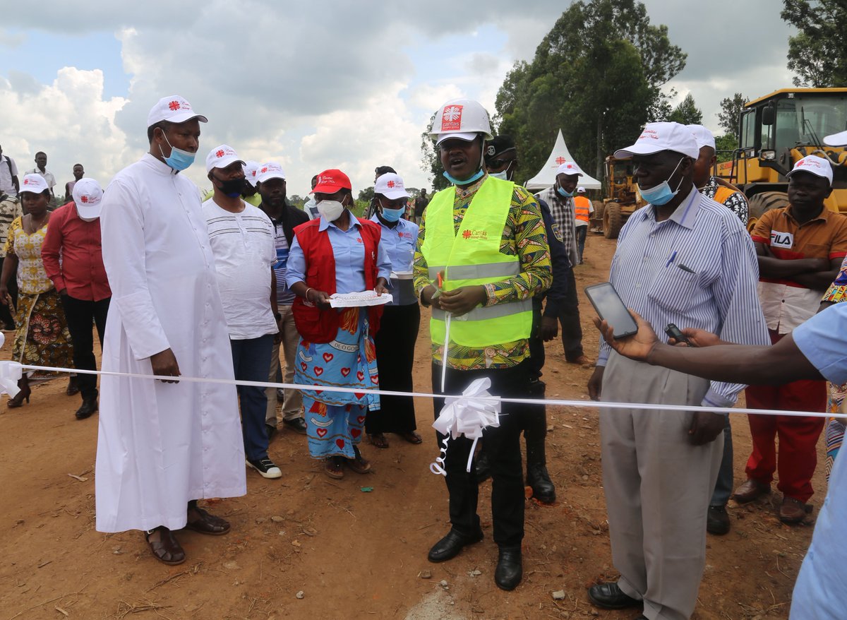 CMahagi's tweet photo. https://t.co/ZsdEWamIut
Lancement officiel des travaux de réhabilitation de la rue DRII par le ministre provincial de l’ITPR Ibrahim UCIRCAN BOULE https://t.co/KIXi8XW6Ul